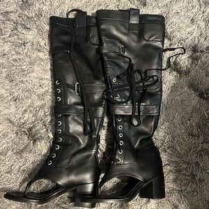 Lace up block heel open toe knee high boot